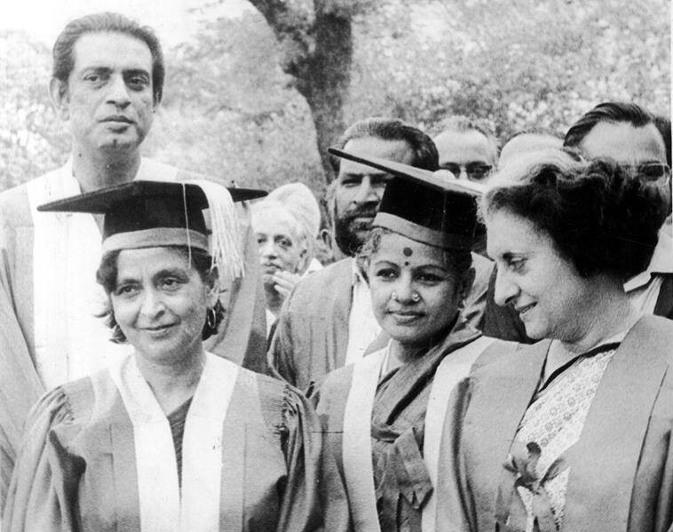Amrita Pritam with Indira Gandhi